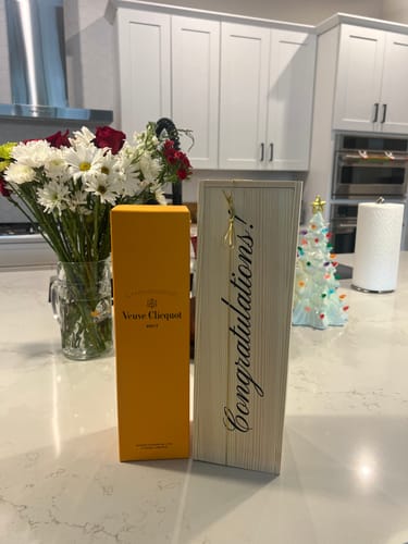 Customer photo review of Veuve Clicquot Congratulations Box