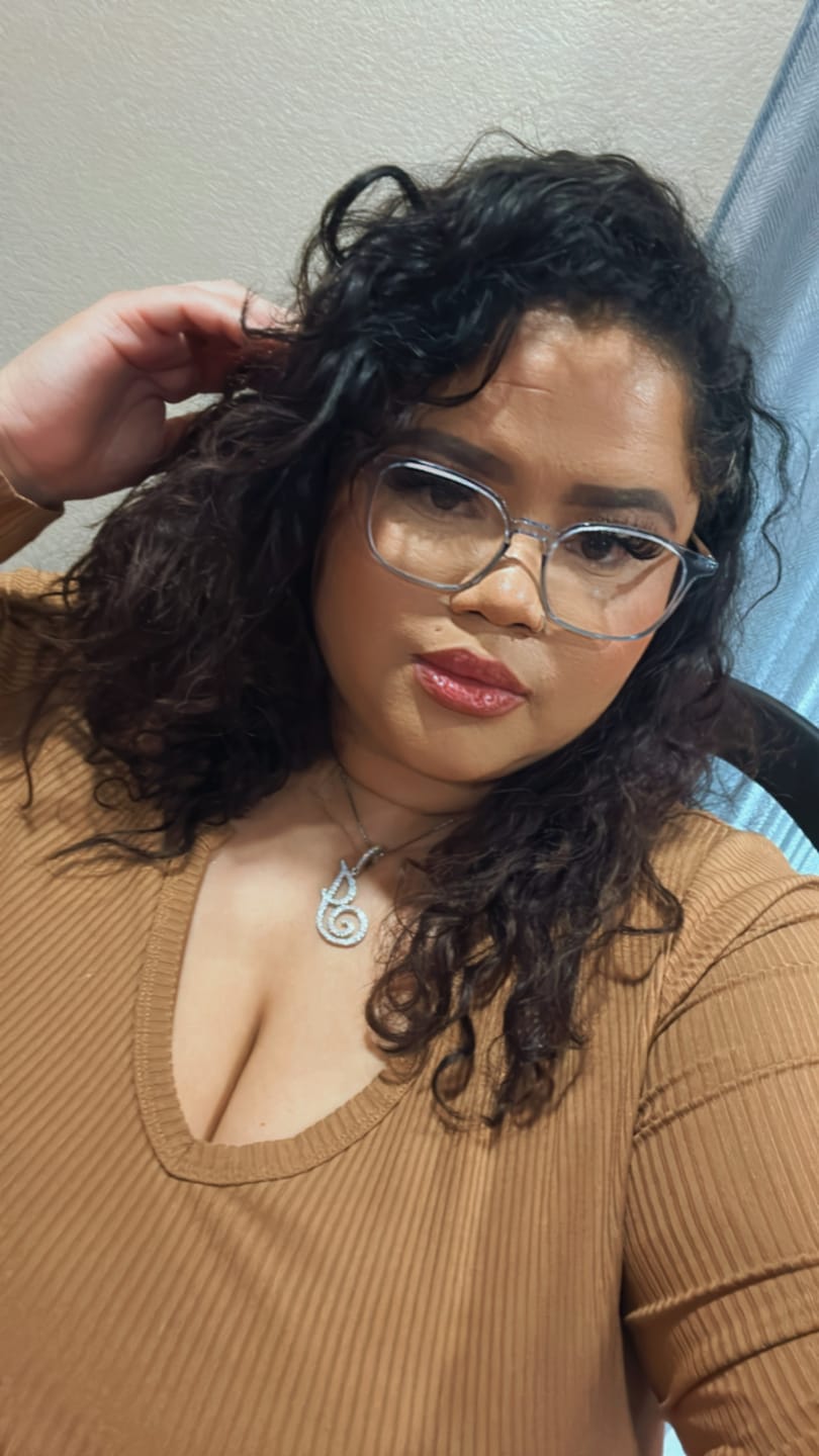 Customer photo review of Custom Script initial necklace