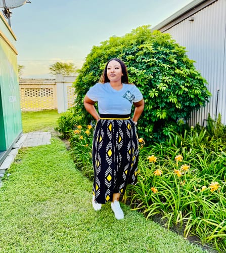 Customer photo review of MARCI FRANC BLACK LOGO T-SHIRT