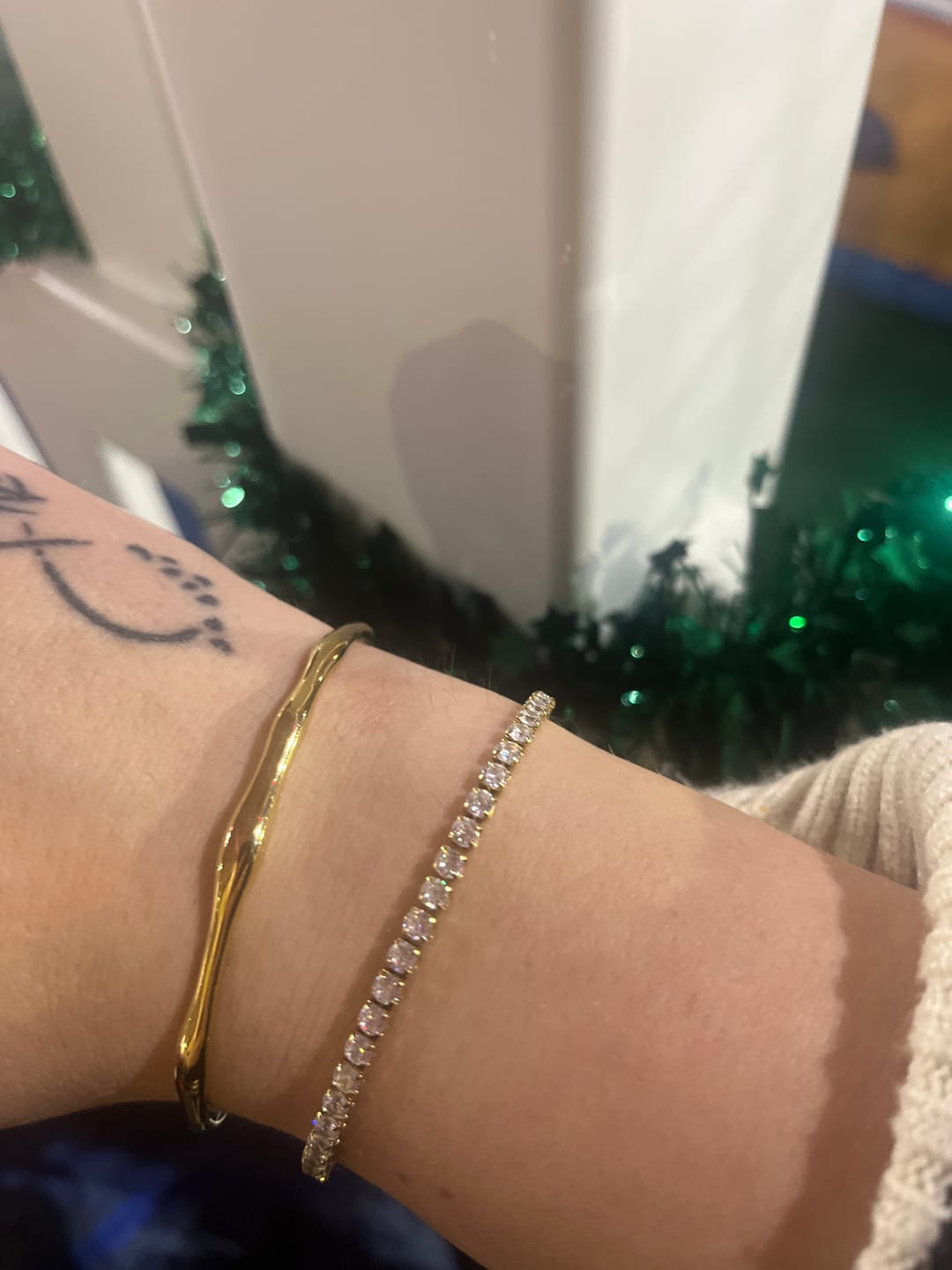Customer photo review of Bamboo Bangle