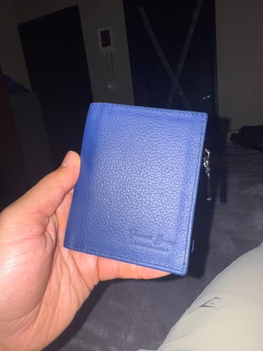 Marcopolo G. review of Cartera Tijuana Azul Rey image 1 out of 1