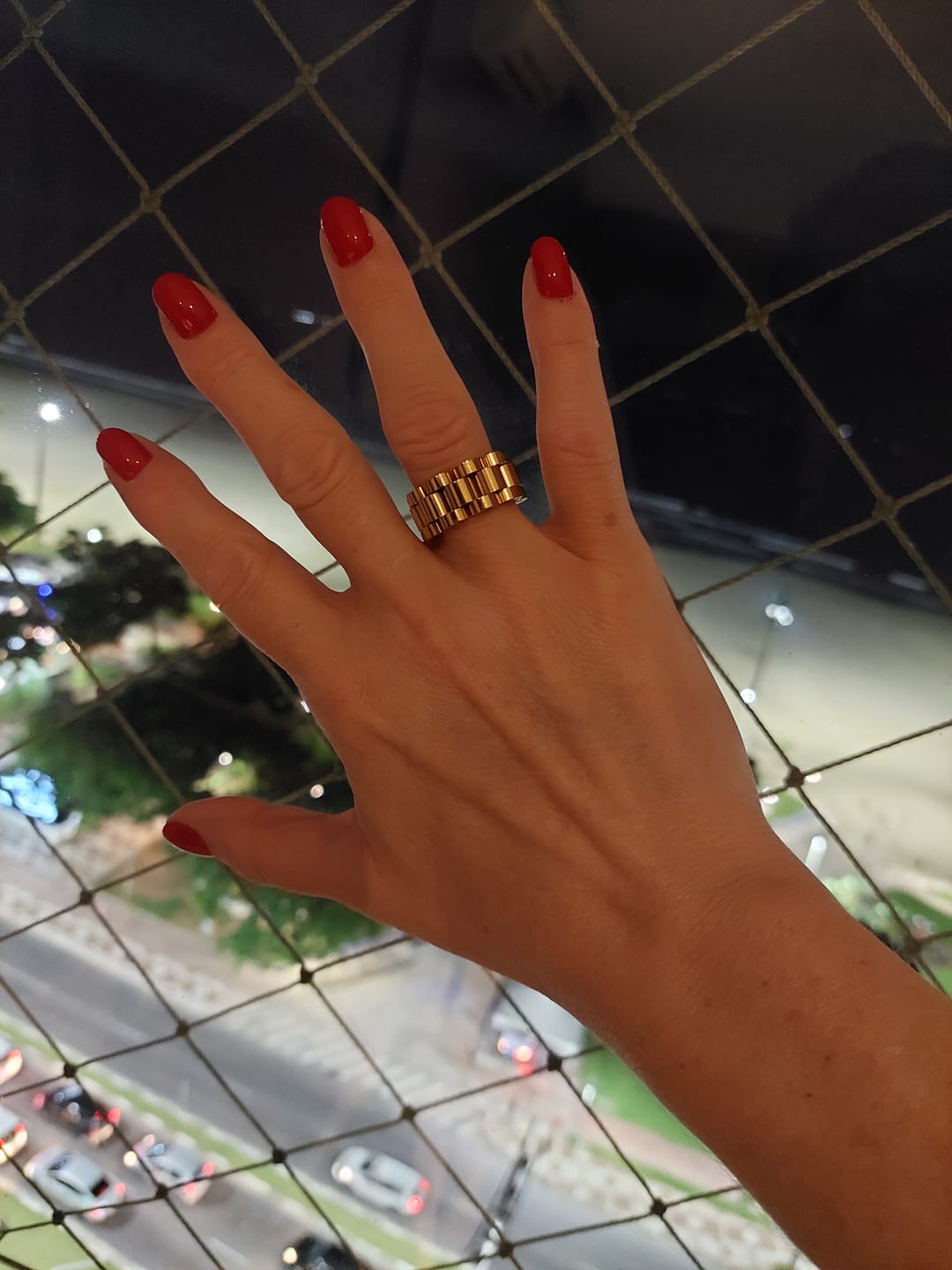 Customer photo review of Anel Beauty Largo Elos Minimalista Banhado em Ouro 18k