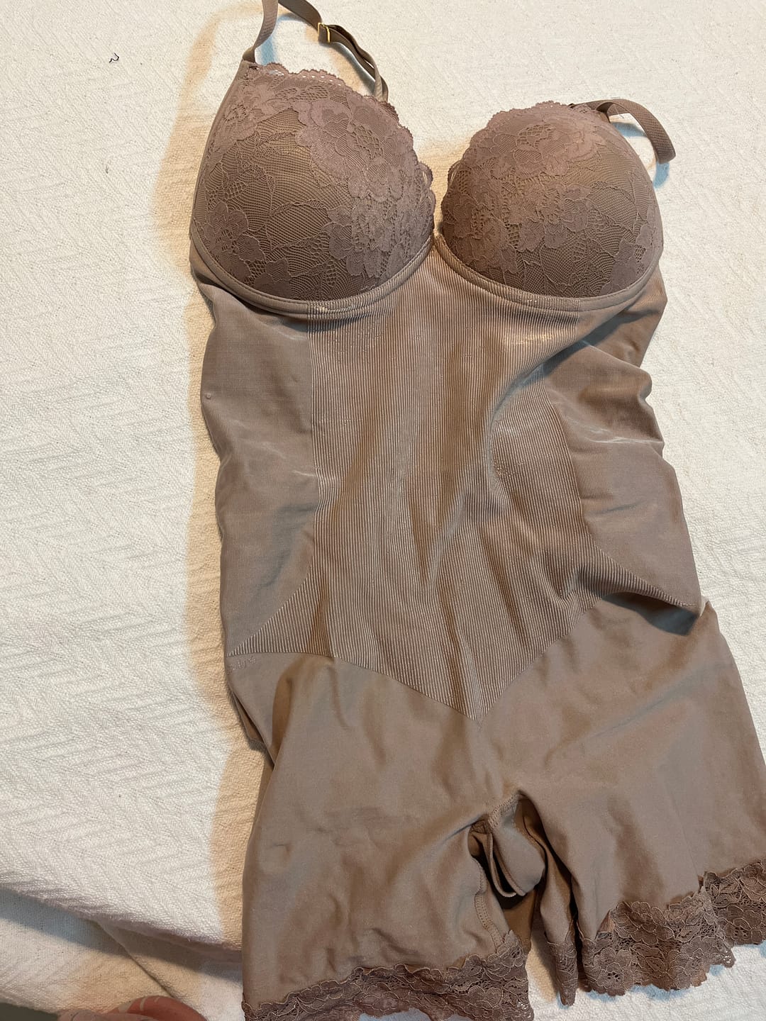 Customer photo review of Shades Bust Shaping and Butt lifting Full Body