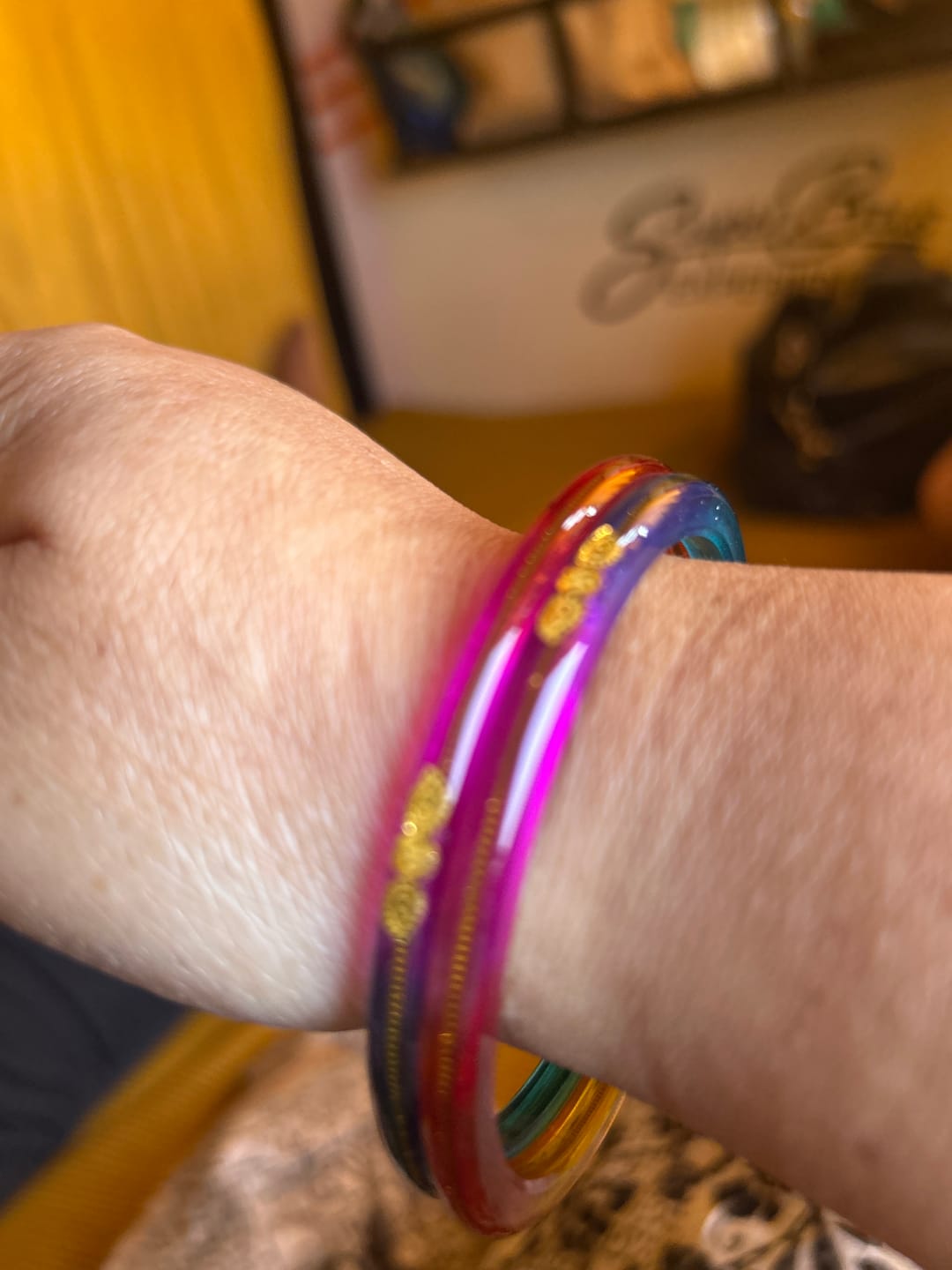 Customer photo review of A Colorful Set for Every Occasion!" - 916 22k Hallmark (Multicolour)