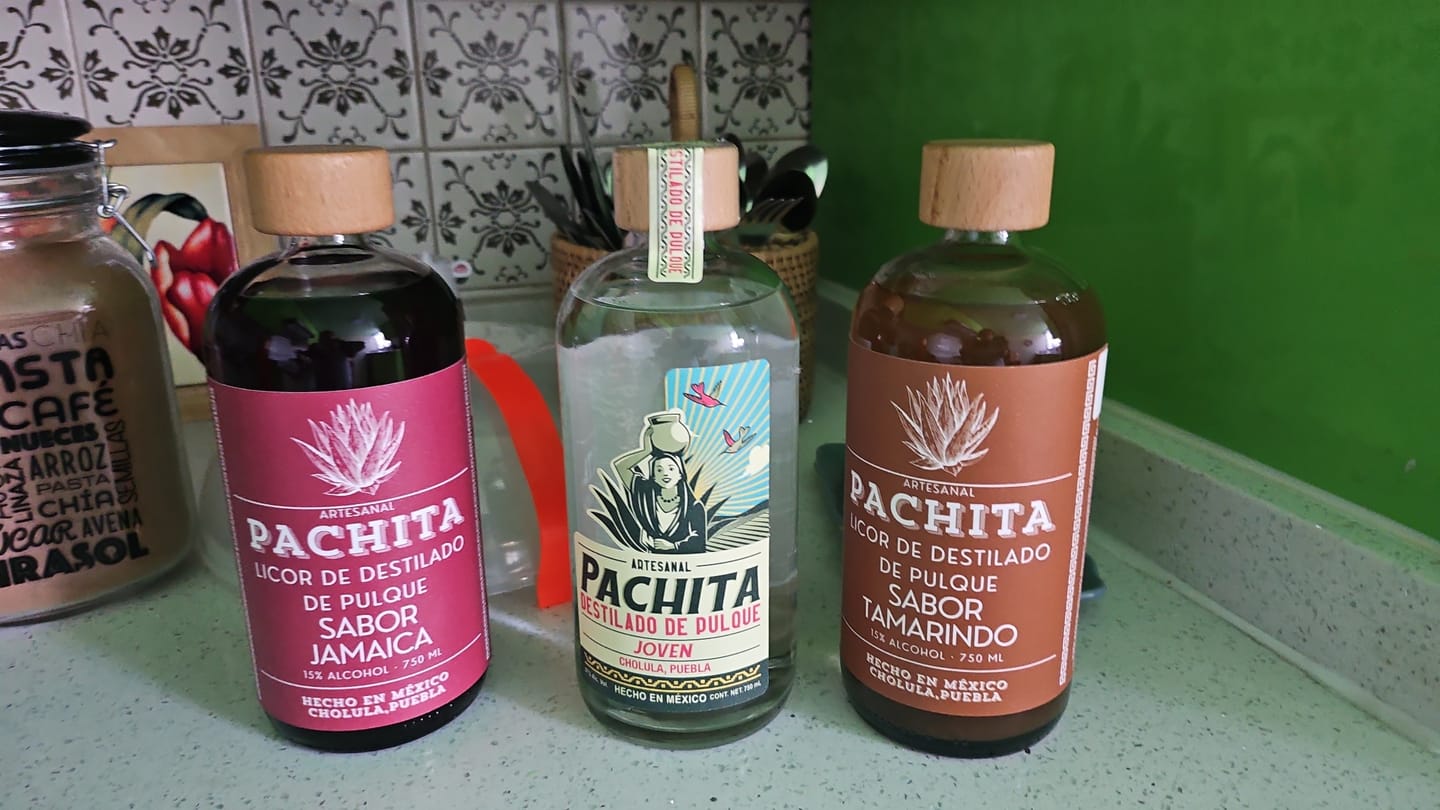 Customer photo review of 4 Pack: Destilado Joven, Licor de Jamaica, Tamarindo y Café – 750 mL