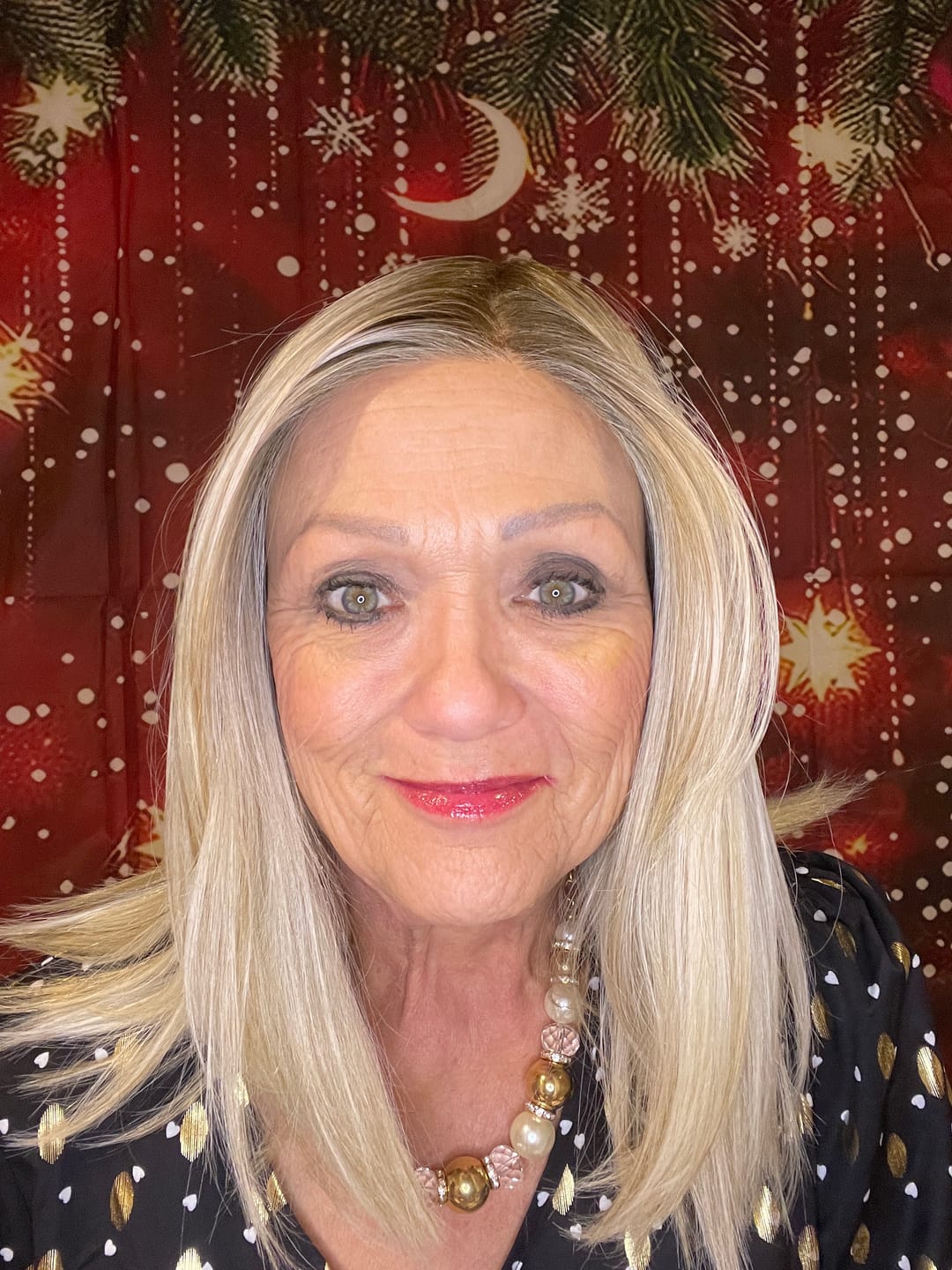 Customer photo review of SHEER PERFECTION - Paparazzi Blonde