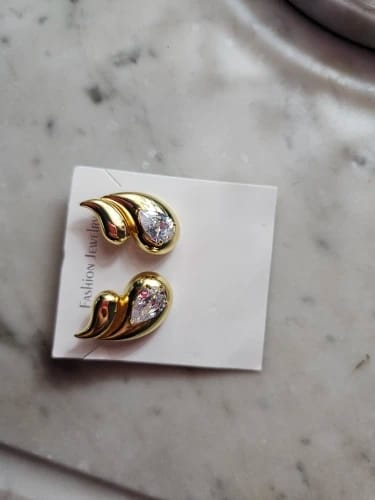 A A. review of Taylor Tear Drop Earrings image 1 out of 1