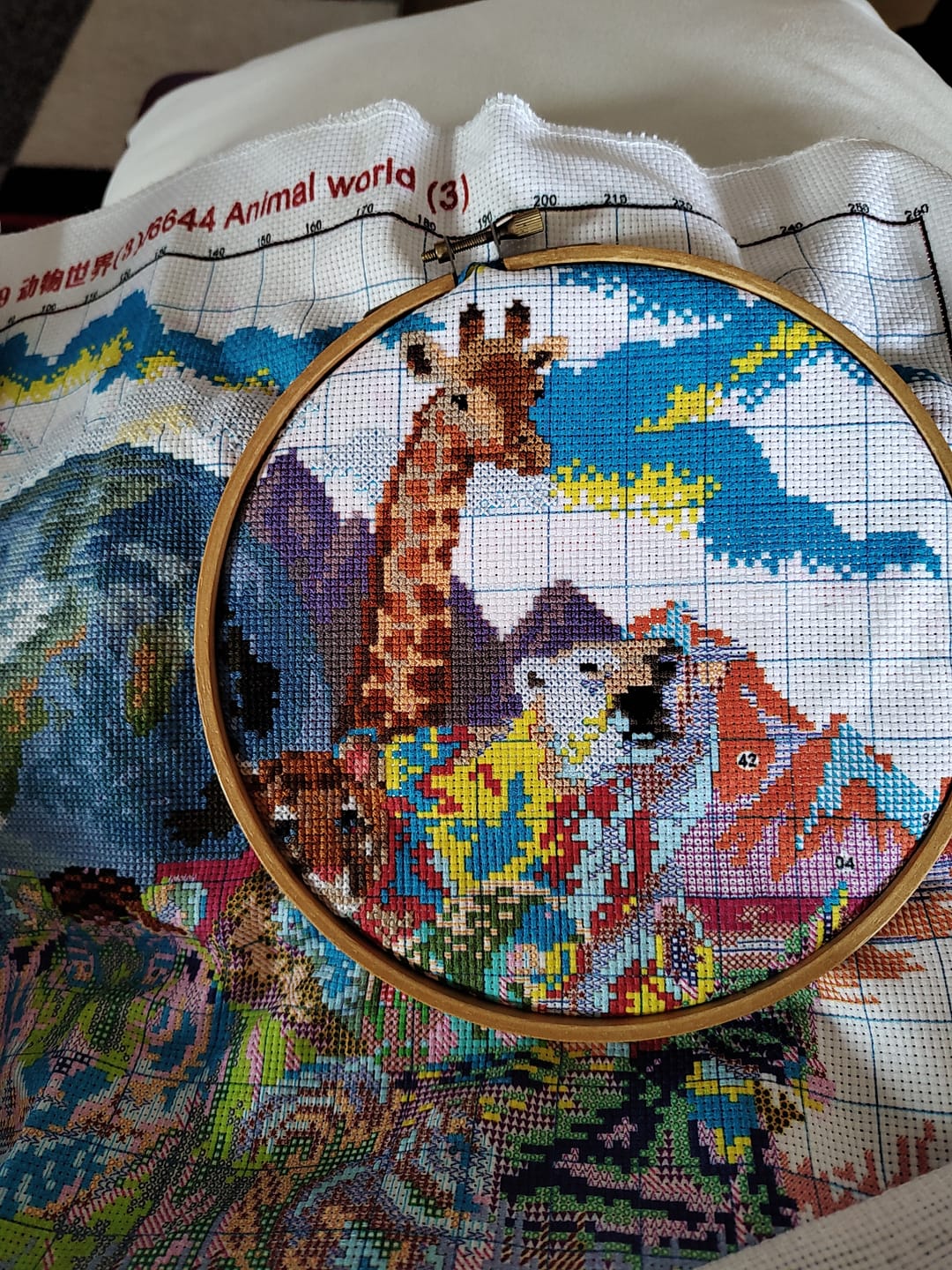 Customer photo review of Animal world (3)