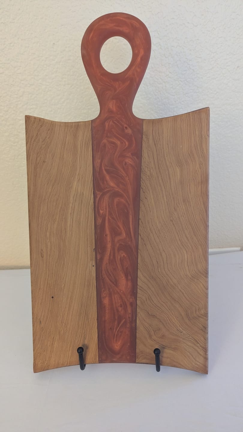 Customer photo review of 18x9.5x1" Flared Oval Handle Charcuterie Board Silicone Mold - Small Serving Board Mold