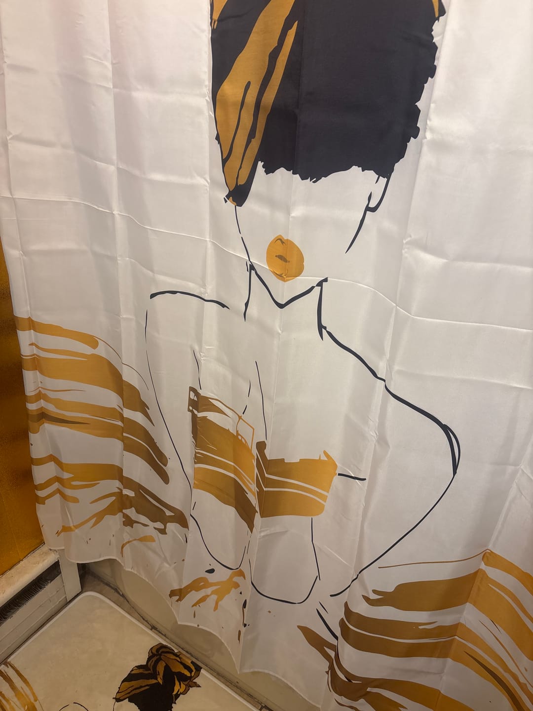 Customer photo review of Oro White Shower Curtain