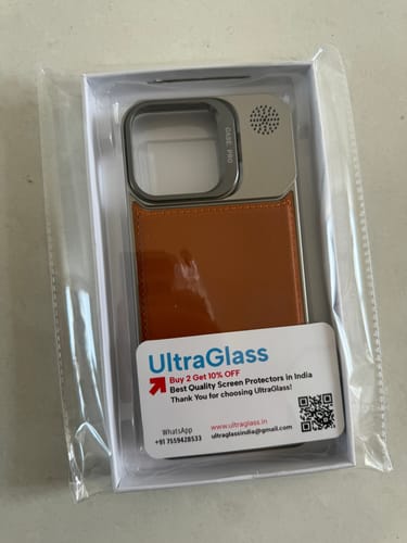 Customer photo review of MagSafe Vegan Leather Case with Titanium Look – Saddle Tan