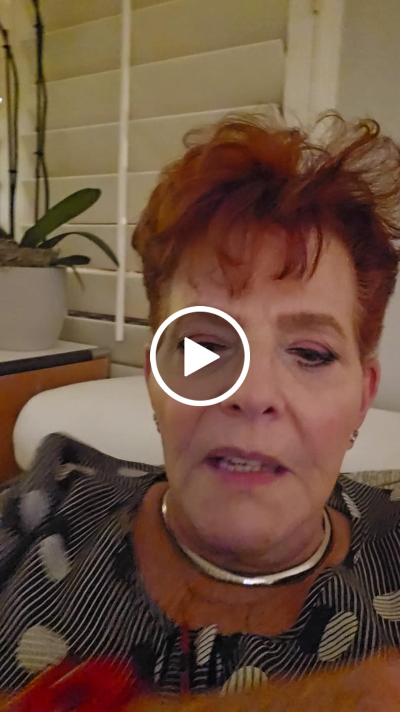 Customer video review of Raindrop Bracelet