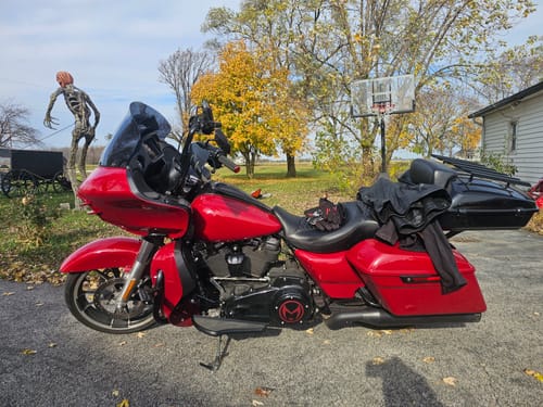 Customer photo review of HR3 Billiard Red Vented Lower Fairing Kit For Harley Touring models 2014-2024