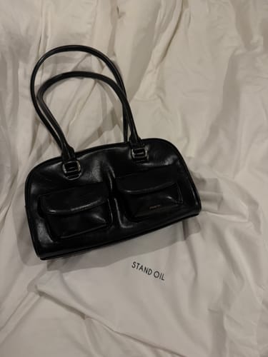Customer photo review of STAND OIL - Chubby bag / Black