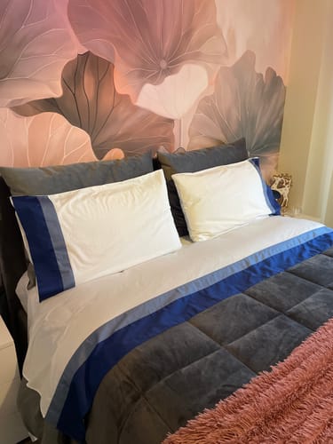 Customer photo review of Lenzuola Tinta Unita in Raso di Cotone con Coda di Topo Blu