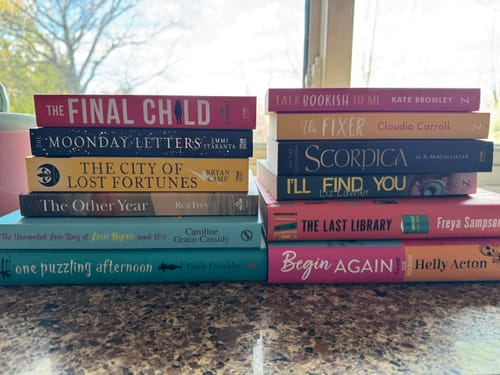 Customer photo review of Bookish Advent Calendar - 12 Books.