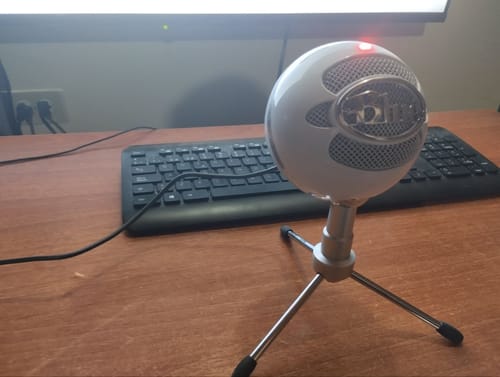 Customer photo review of Micrófono Logitech Snowball Ice 44.1kHz USB Blanco