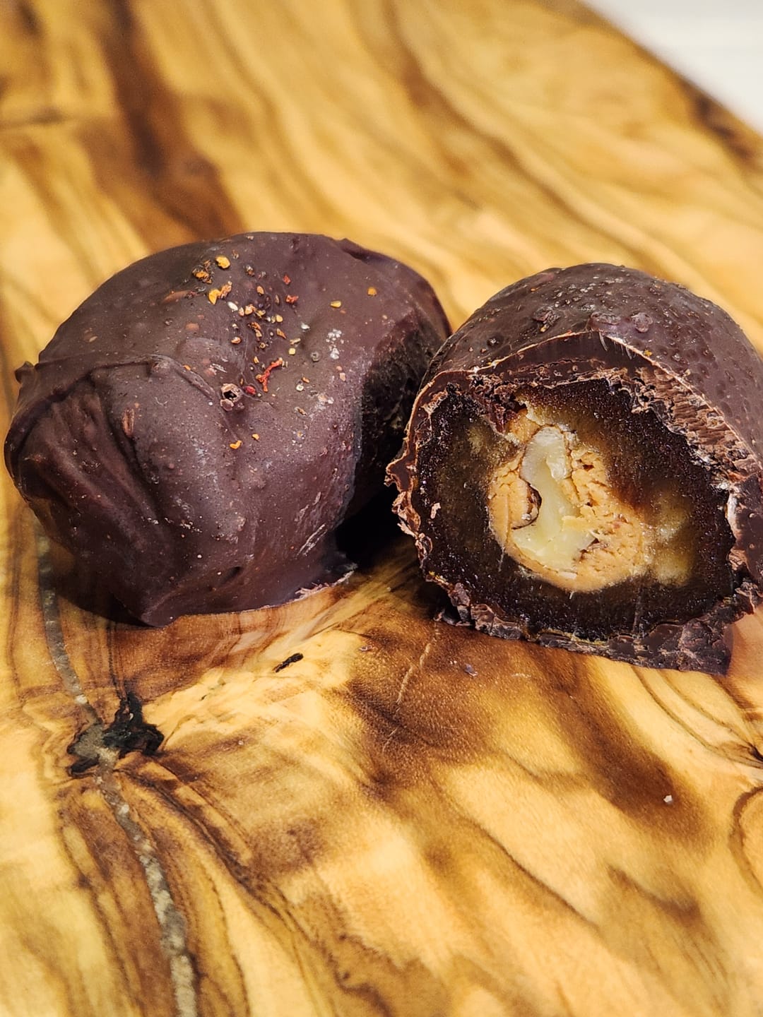 Customer photo review of Organic Rutab Medjool Dates Box