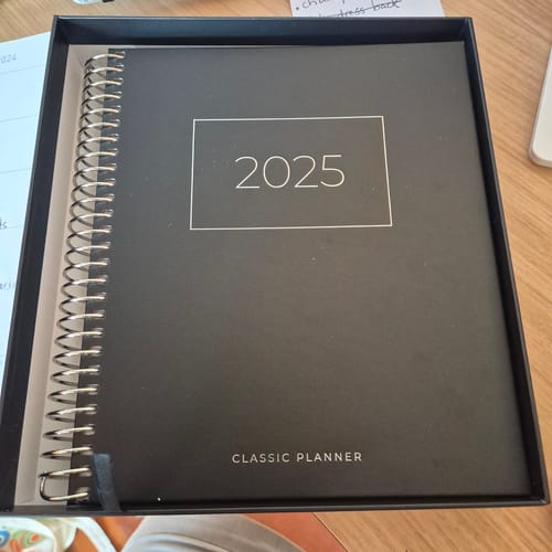 Customer photo review of 2025 Classic Planner - Black
