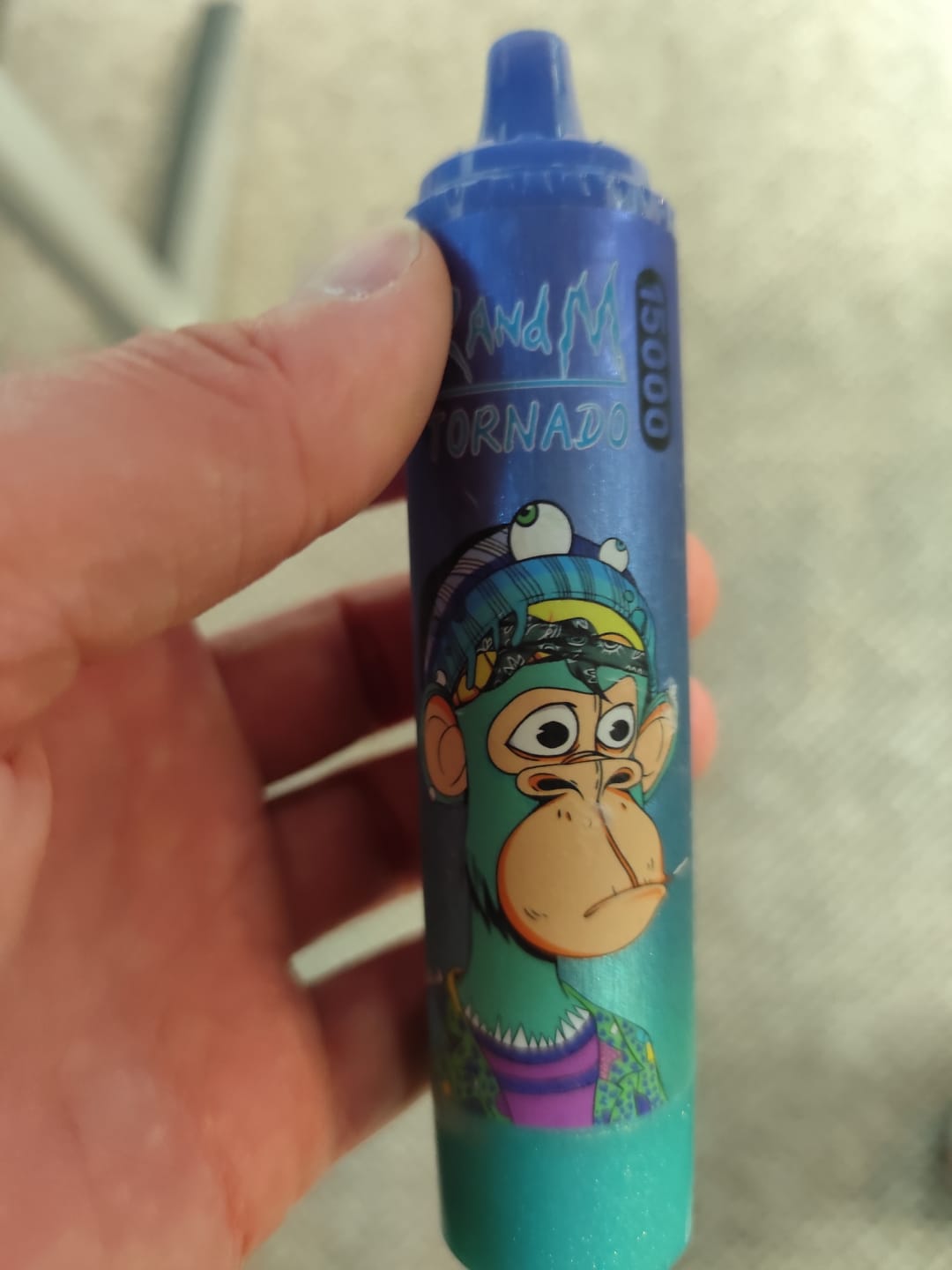 Customer photo review of RandM Tornado Vape 15000- Blueberry On Ice
