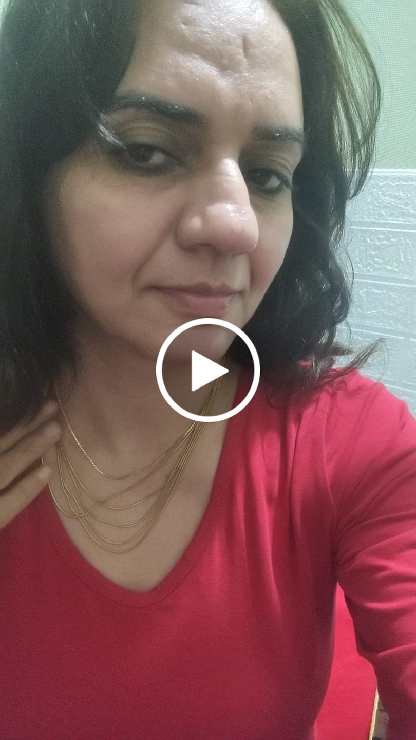 Customer video review of Golden Layers Chain Necklace