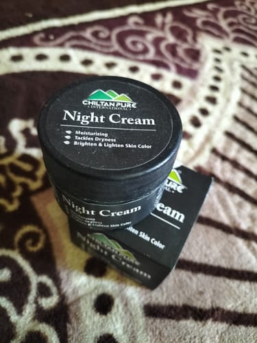 Customer photo review of Night Cream 🌙 Boosts Collagen, get Glowing skin, Tackles dryness & Prevents Skin from Sagging 100% Natural & Safe,, 5️⃣ ⭐⭐⭐⭐⭐ RATING