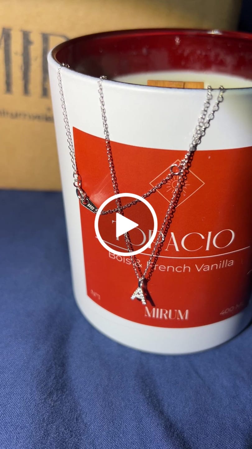 Customer video review of Rosa Eterna Monet's con Capelo