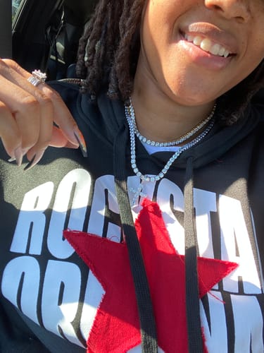 Customer photo review of 5MM Hip Hop Bling VVS Iced Out Tennis Chain