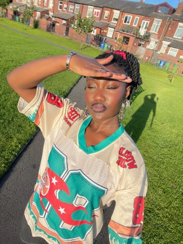 U R. review of WOMENS JERSEY image 1 out of 1