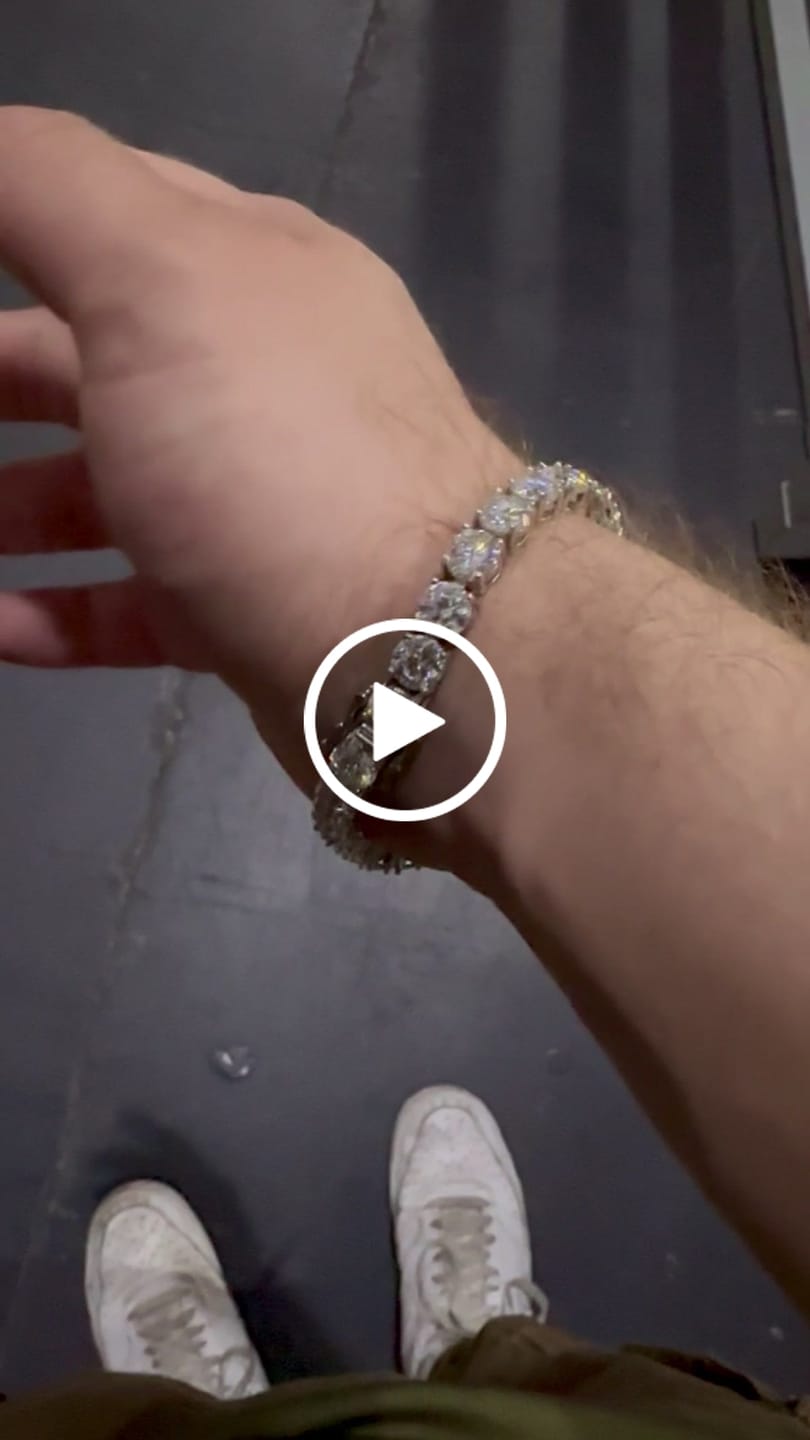 Customer video review of Moissanite Tennis Bracelet 14K Gold (ALL SIZES)
