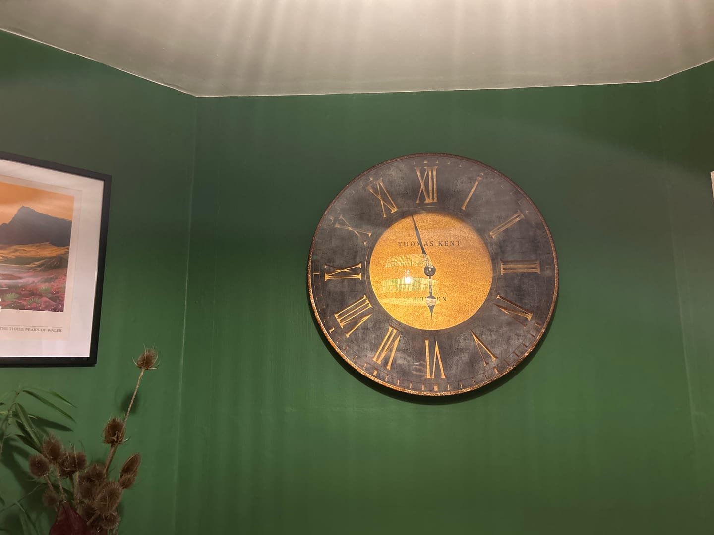Customer photo review of Thomas Kent London. Florentine Star Wall Clock 30" (74cm) Gold.
