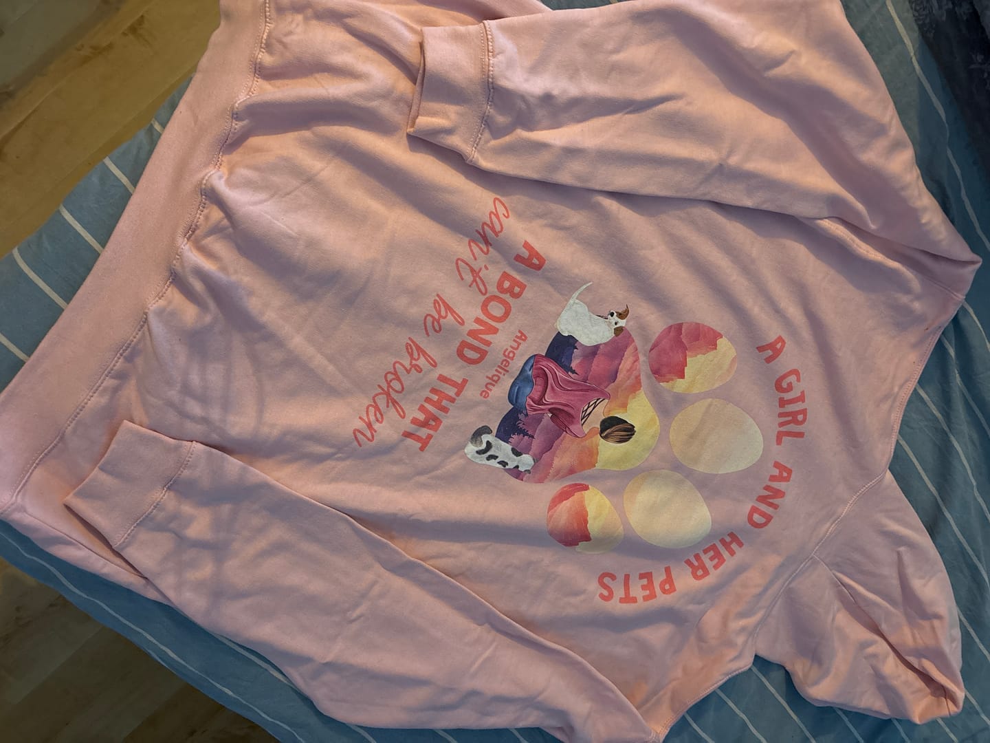 Customer photo review of Onbreekbare verbinding - Gepersonaliseerde hoodie