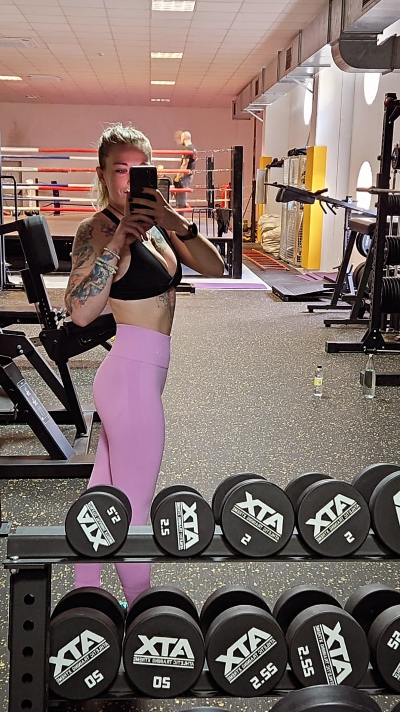 Customer photo review of SECOND SKIN TWISTED BRA