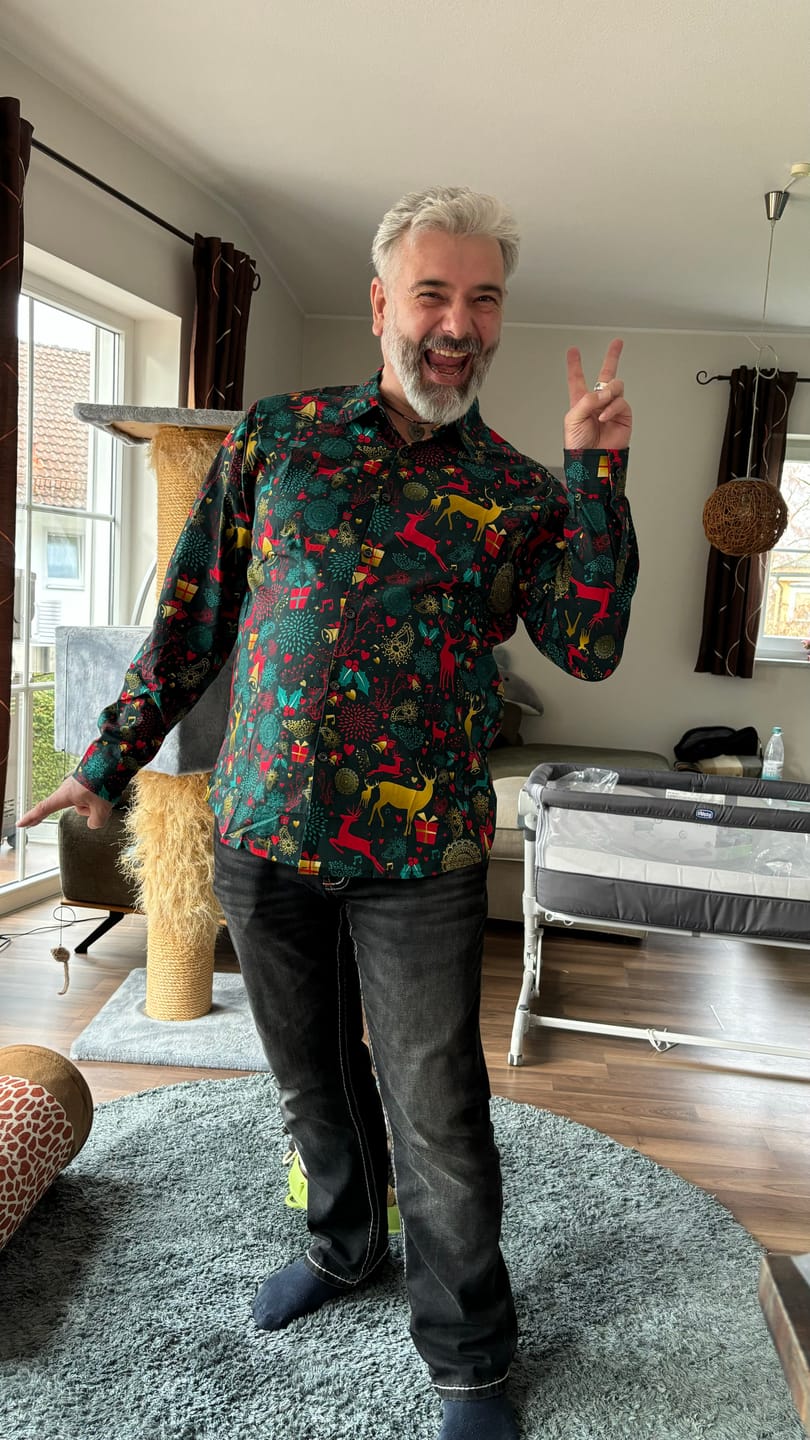 Customer photo review of Herren Weihnachts Langarmhemd aus Baumwolle