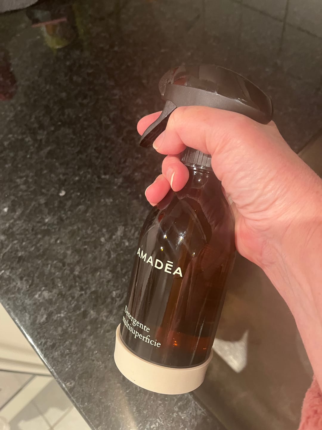 Customer photo review of Kit Detergente multisuperficie 300ml + 1 Litro