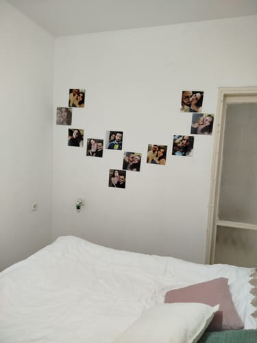 Customer photo review of קיר תמונות מתמגנטות