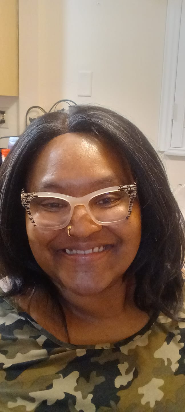 Customer photo review of Sensationnel Dashly Salt & Pepper Synthetic Hair 4" Deep Part HD Lace Front Wig - SP LACE UNIT 3
