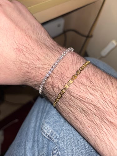Customer photo review of 3mm pure white evert bracelet