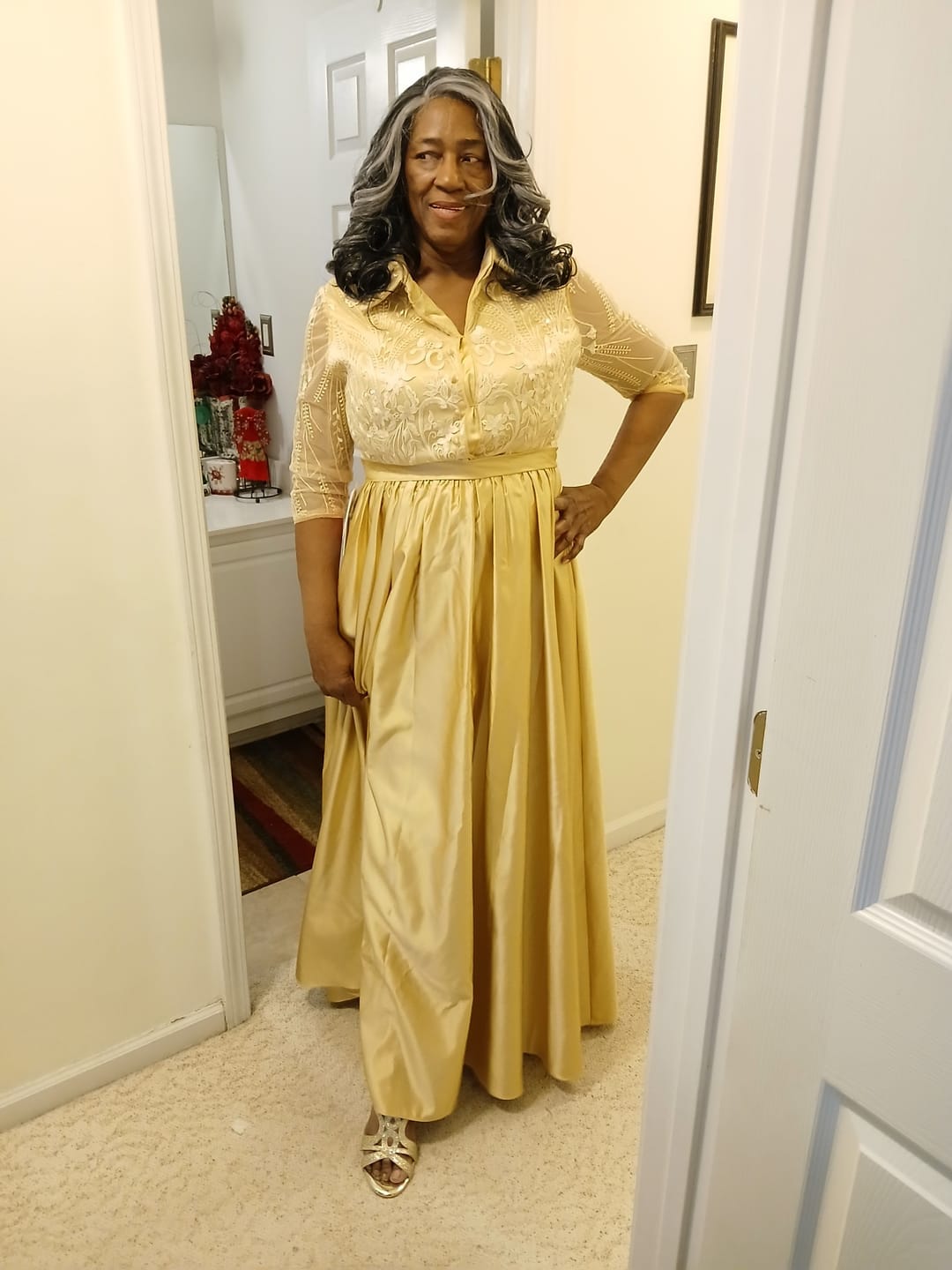 Customer photo review of Sensationnel Dashly Salt & Pepper Synthetic Hair 4" Deep Part HD Lace Front Wig - SP LACE UNIT 2