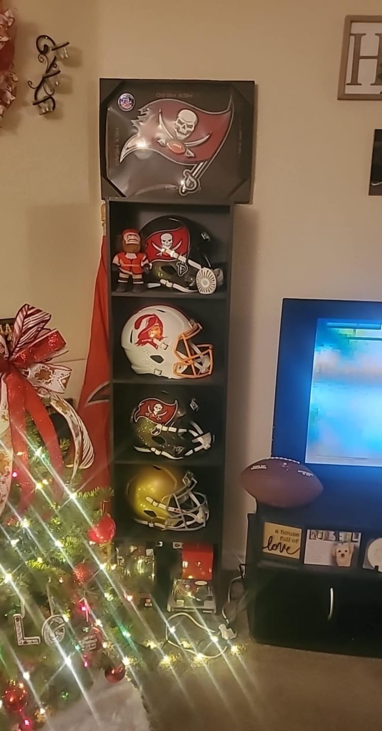 Customer photo review of Tampa Bay Buccaneers "Buc's Jolly Roger Flag" 3D Vintage Metal Wall Art