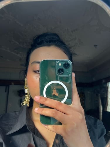 Customer photo review of Anti-Yellow Magsafe Clear Case