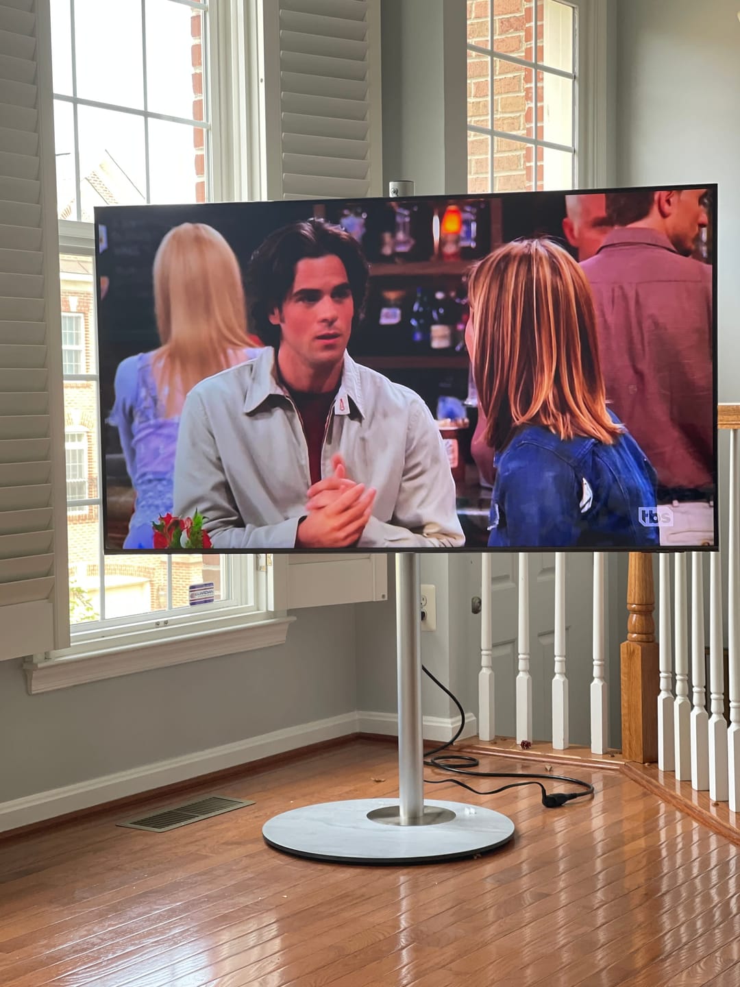 Customer photo review of Master Floor TV Stand FT60
