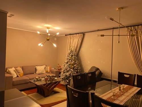 Customer photo review of Lampara Techo Colgante Modelo ATOMO Dorado 8 Soquetes