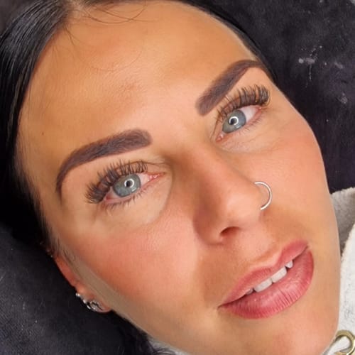 Customer photo review of 0.25 Flat Split Tip Cashmere Eyelash Extensions (16 lines)