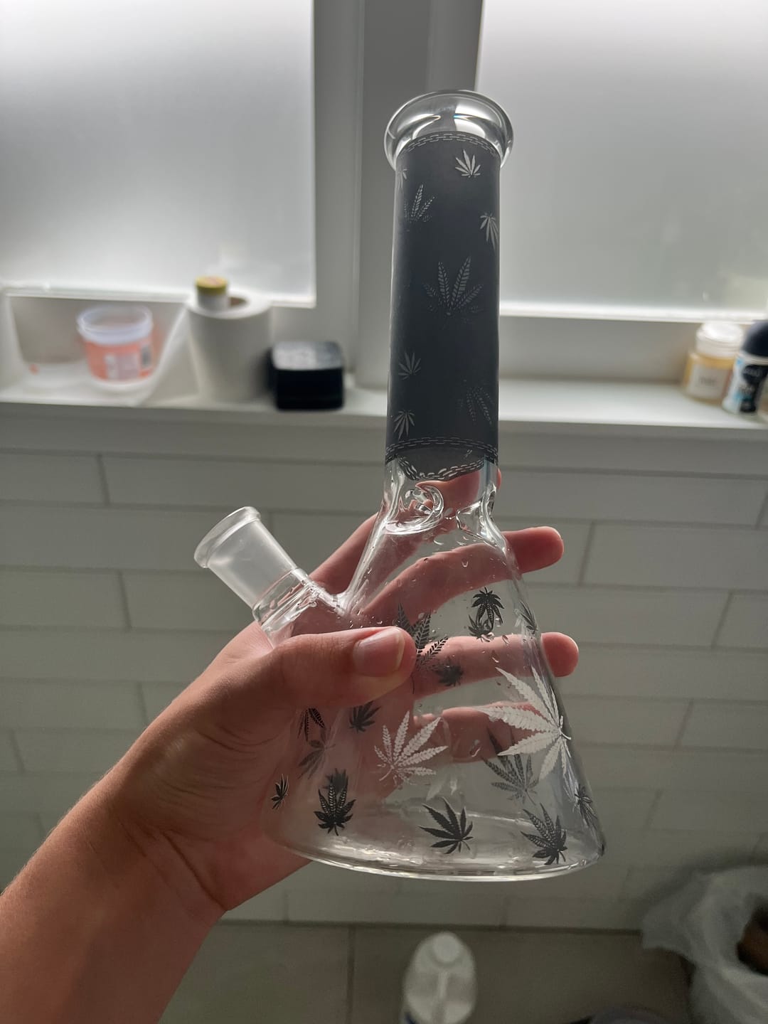 Customer photo review of Premium Leafy Beaker Shape Waterpipe 26cm
