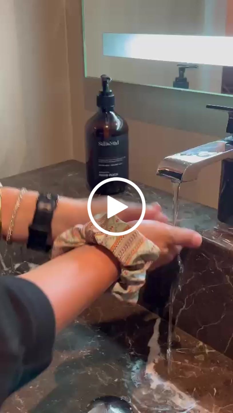 Customer video review of Exfoliating Hand Wash With Dead Sea Minerals 500ml