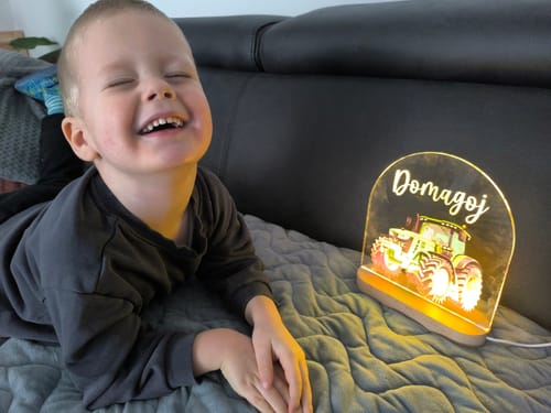 Customer photo review of Traktor Nachtlicht mit eigenem Namen