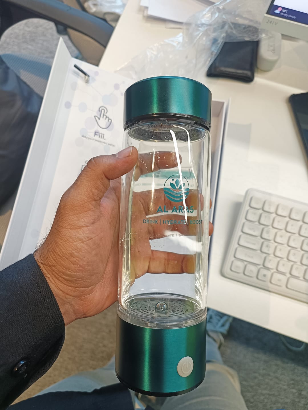 Customer photo review of AlAras™- Hydrogen Water Bottle + Free Gift Box