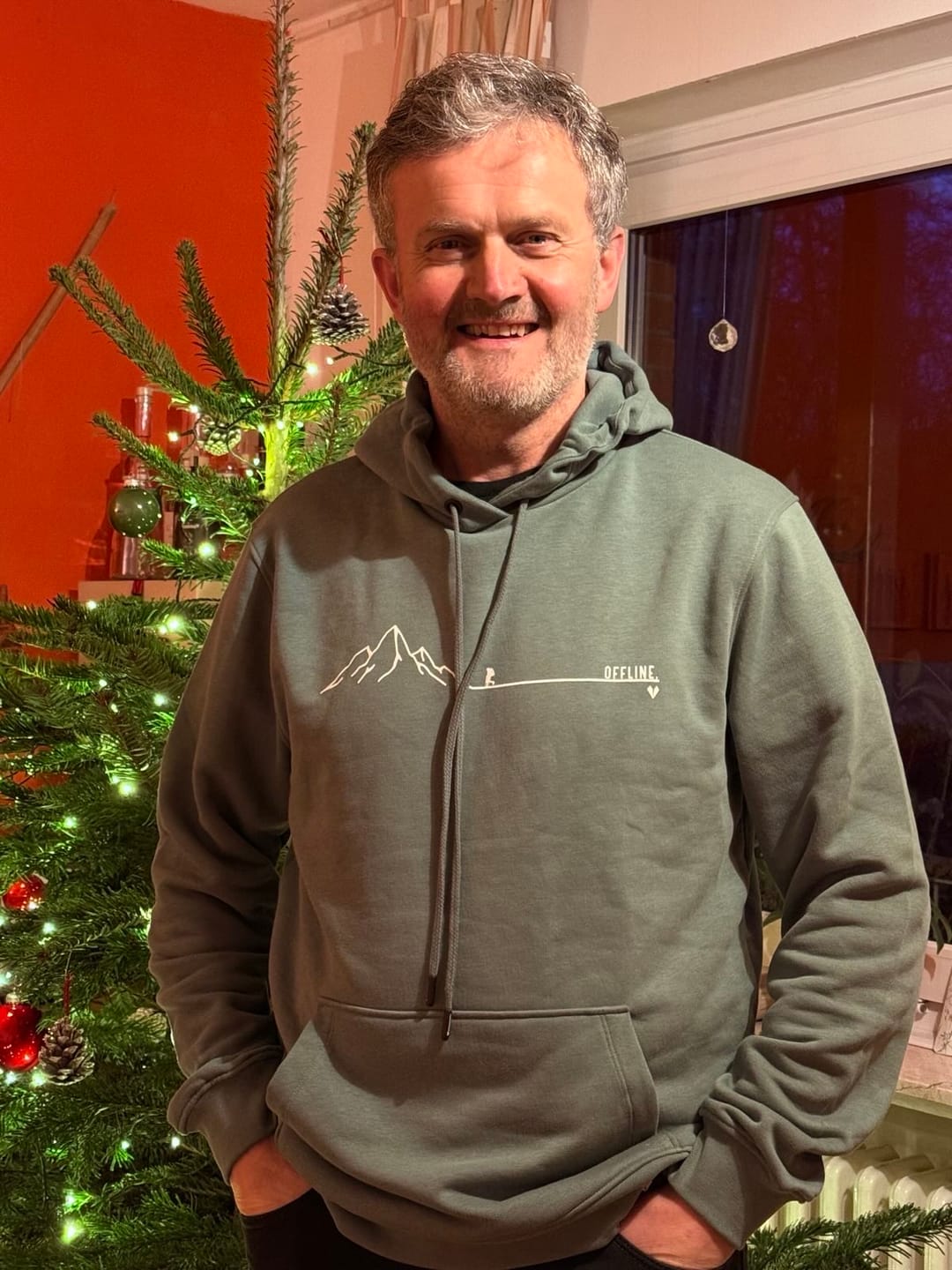 Customer photo review of Offline - Unisex Premium Organic Hoodie