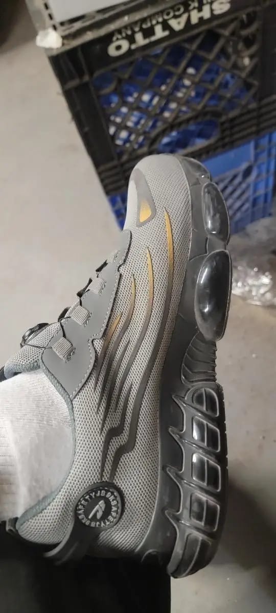 Customer photo review of Axon - Healthy & Protective Steel Toe Sneakers